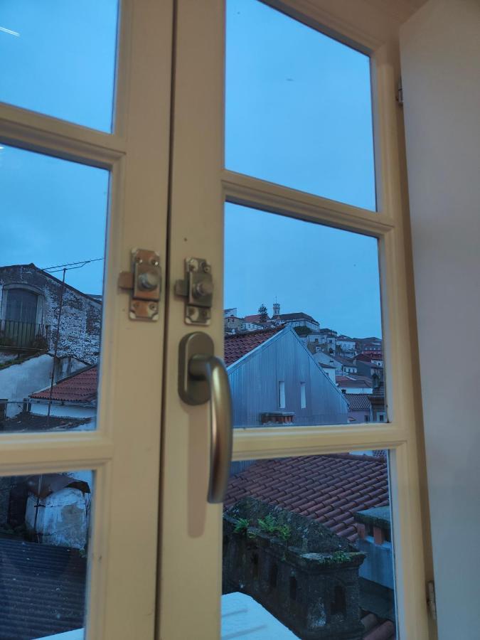 Wood Essence Apartment - Cozy Balcony Coimbra Eksteriør billede
