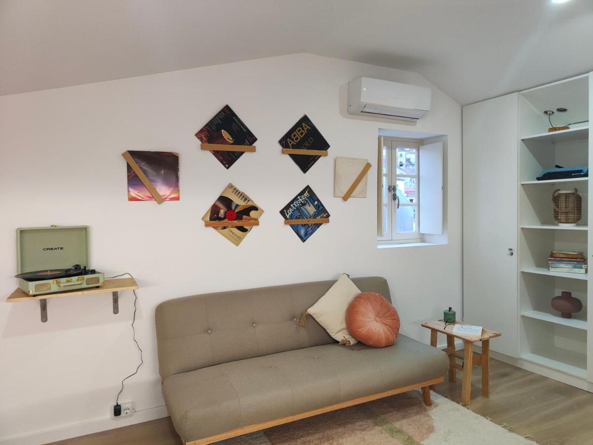 Wood Essence Apartment - Cozy Balcony Coimbra Eksteriør billede