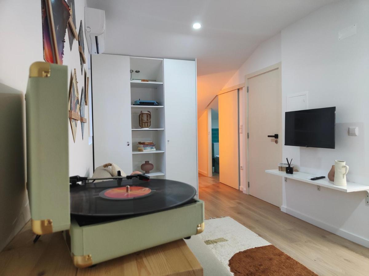 Wood Essence Apartment - Cozy Balcony Coimbra Eksteriør billede